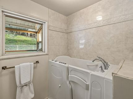 17940 Berta Canyon Rd, Salinas, CA 93907 Photo