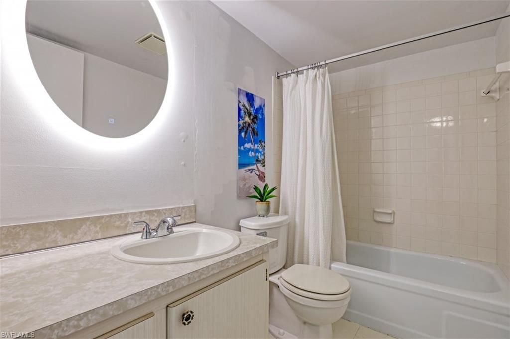 3150 Binnacle Dr , Unit 217, Naples, FL 34103 Photo
