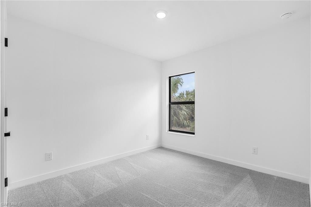 434 Parkdale Blvd, Lehigh Acres, FL 33974 Photo