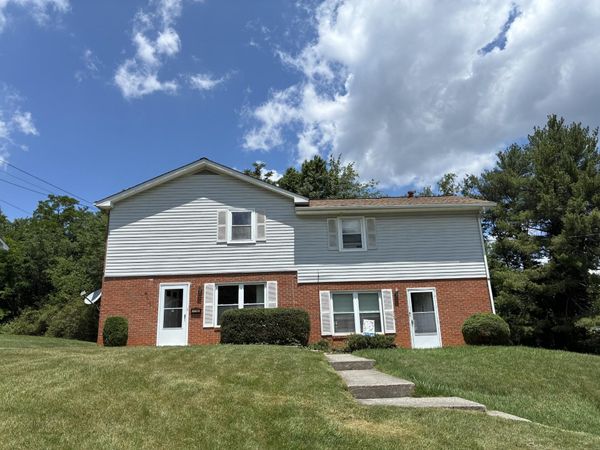 1760 Elbert DR , Unit # 1762, Roanoke, VA 24018