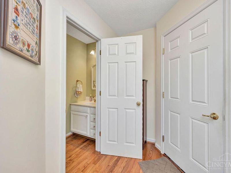 848 Dufour Lane, Oxford Twp, OH 45056 Photo 9