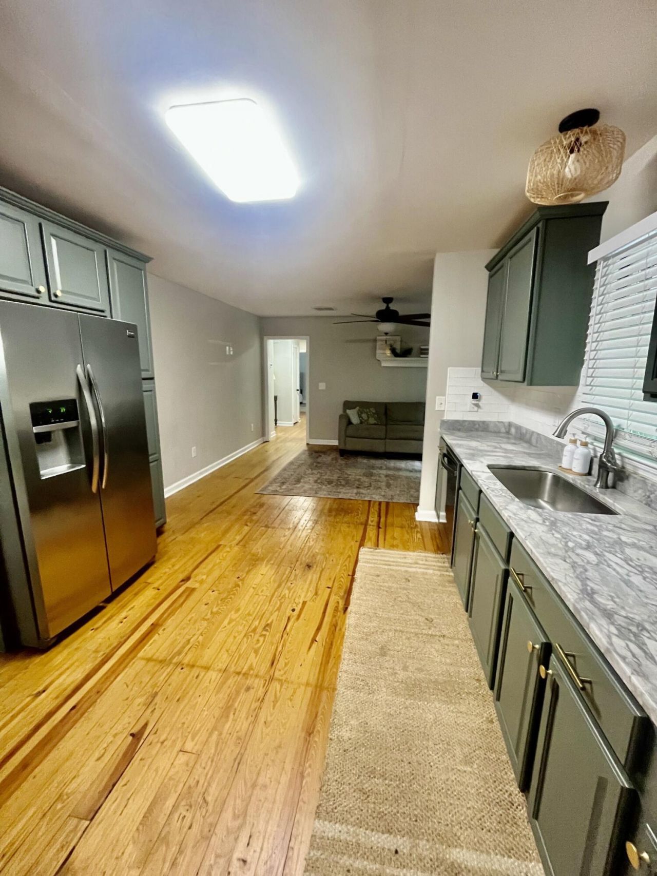 115 Woodlawn Street Photo 16