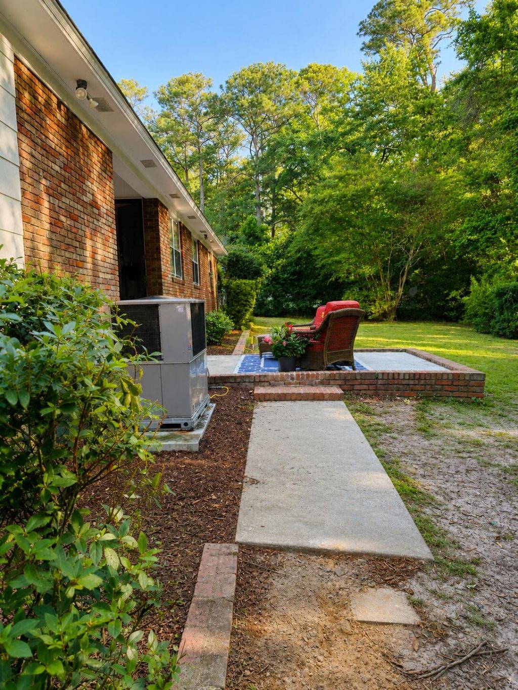 115 Woodlawn Street Photo 21