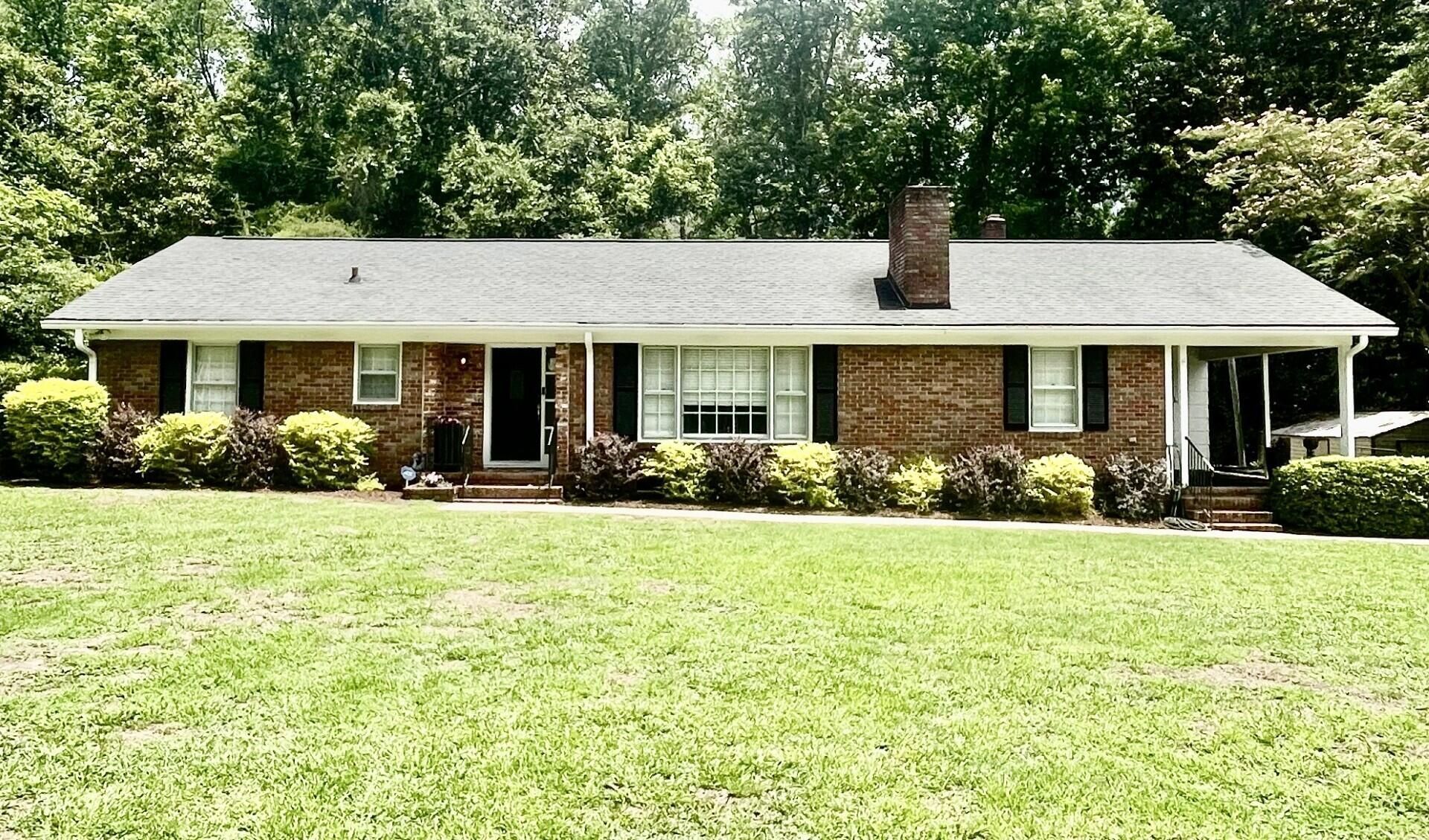 115 Woodlawn Street Photo 24
