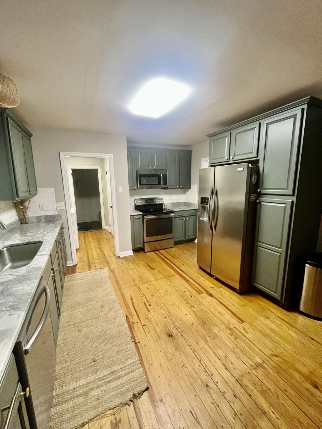 115 Woodlawn Street Photo 4