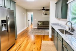 115 Woodlawn Street photo 4