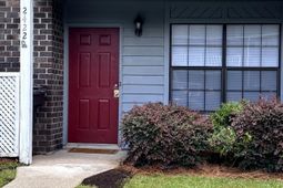 2422 Woodstock Avenue photo 4