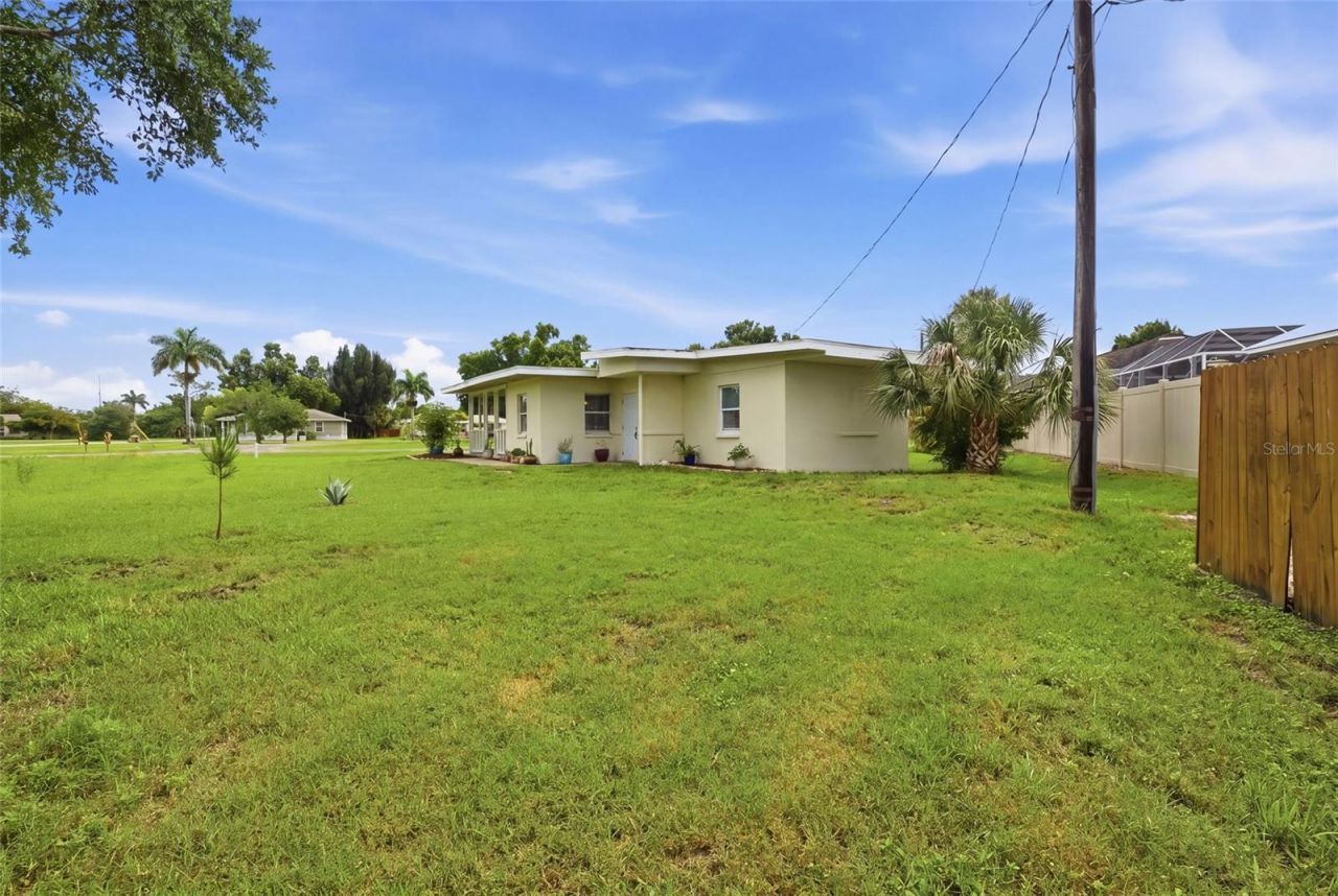 433 South Drive, Punta Gorda, FL 33950 Photo