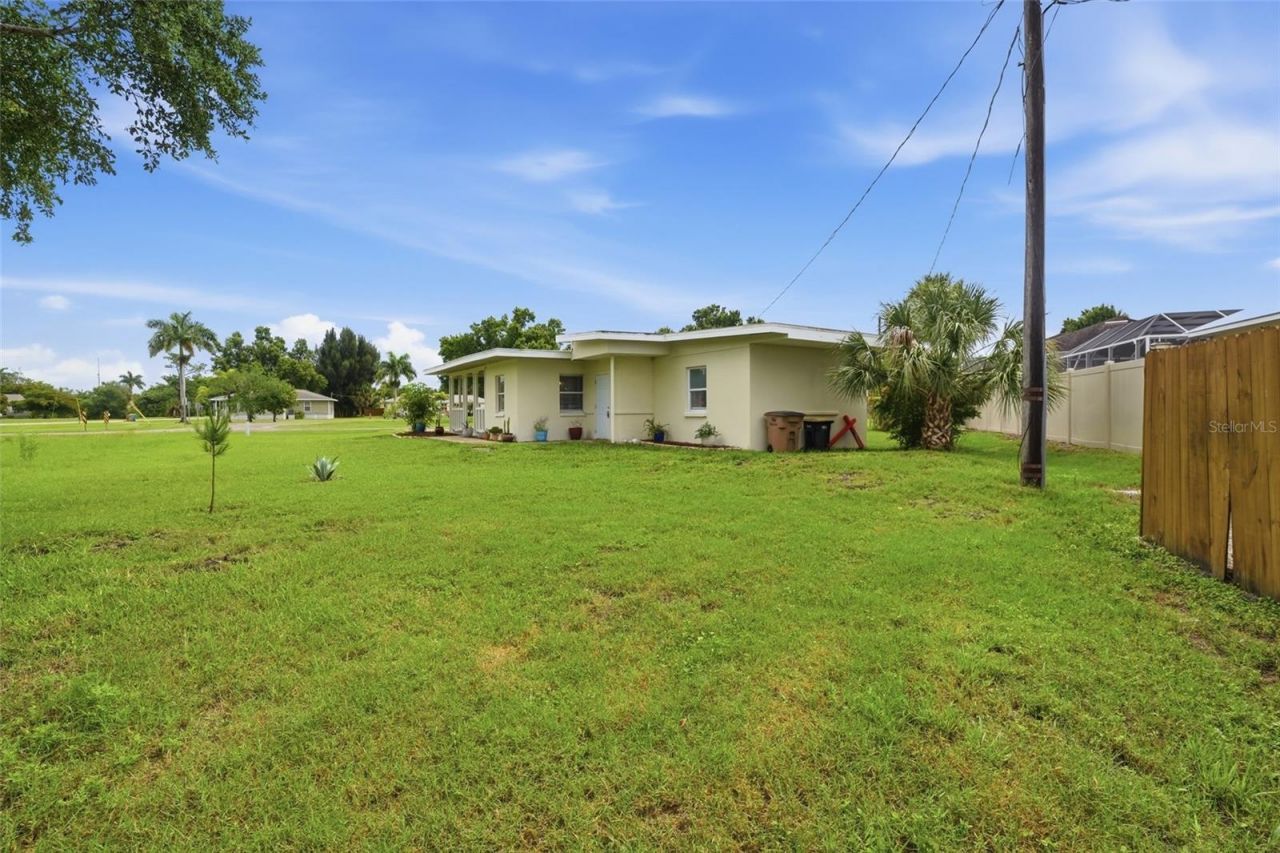 433 South Drive, Punta Gorda, FL 33950 Photo