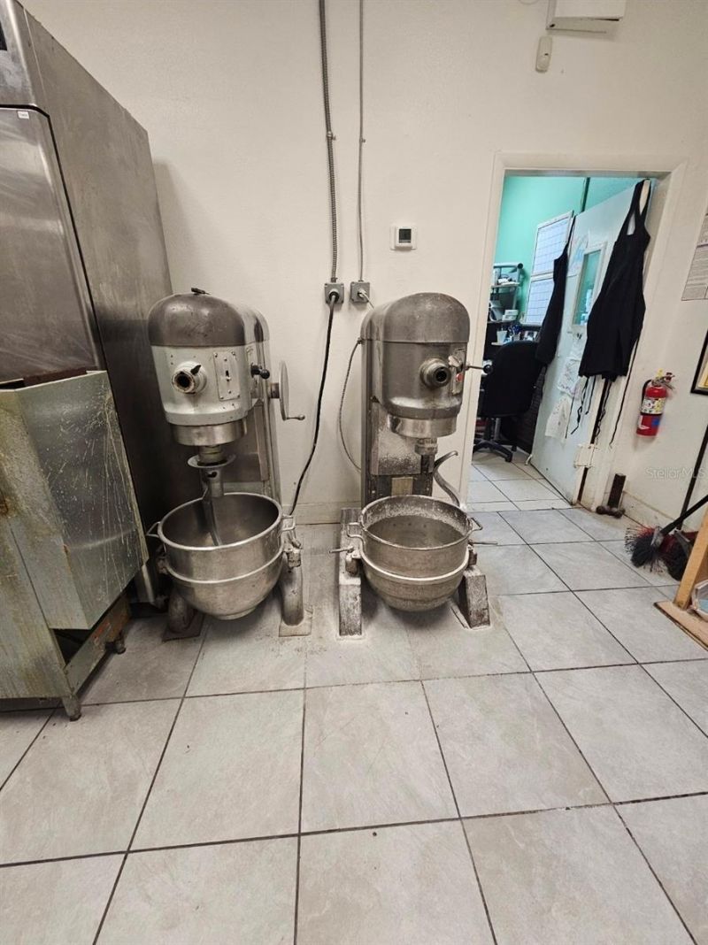 6830 14th Street W, Unit A, Bradenton, FL 34207 Photo