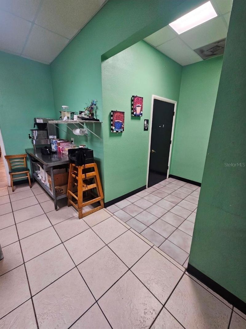 6830 14th Street W, Unit A, Bradenton, FL 34207 Photo