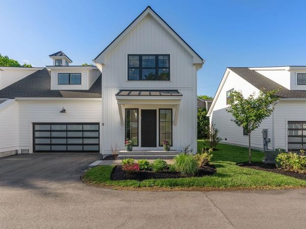 1171 Sagamore Avenue, Unit 9, Portsmouth, NH 03801