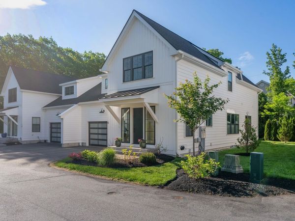 1171 Sagamore Avenue, Unit 9, Portsmouth, NH 03801