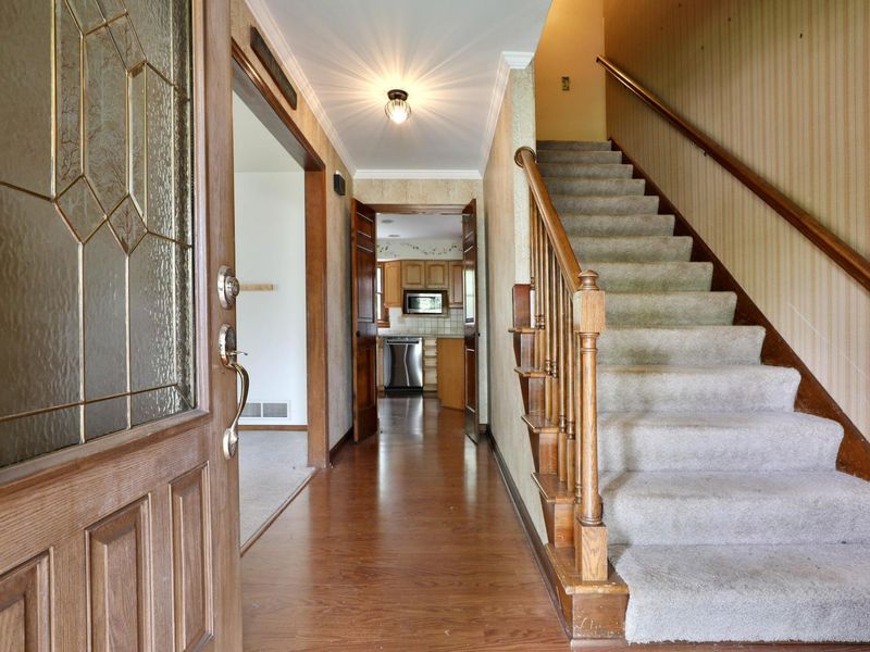 1033 Firth Avenue, Columbus, OH 43085 Photo 4