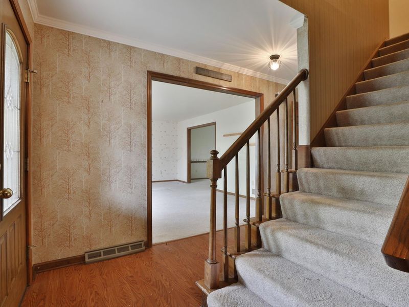 1033 Firth Avenue, Columbus, OH 43085 Photo 5