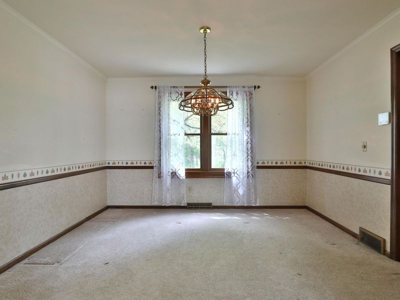 1033 Firth Avenue, Columbus, OH 43085 Photo 9