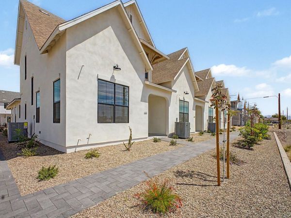 8232 E UNIVERSITY Drive, Unit 101, Mesa, AZ 85207