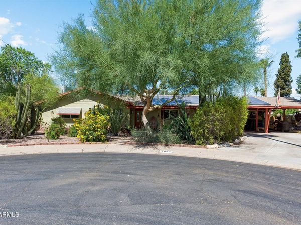 7050 N 8TH Avenue, Phoenix, AZ 85021