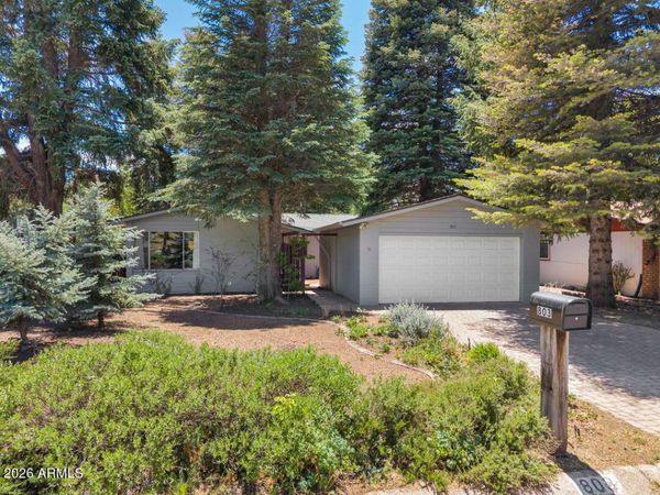 803 W MEADE Lane, Flagstaff, AZ 86001
