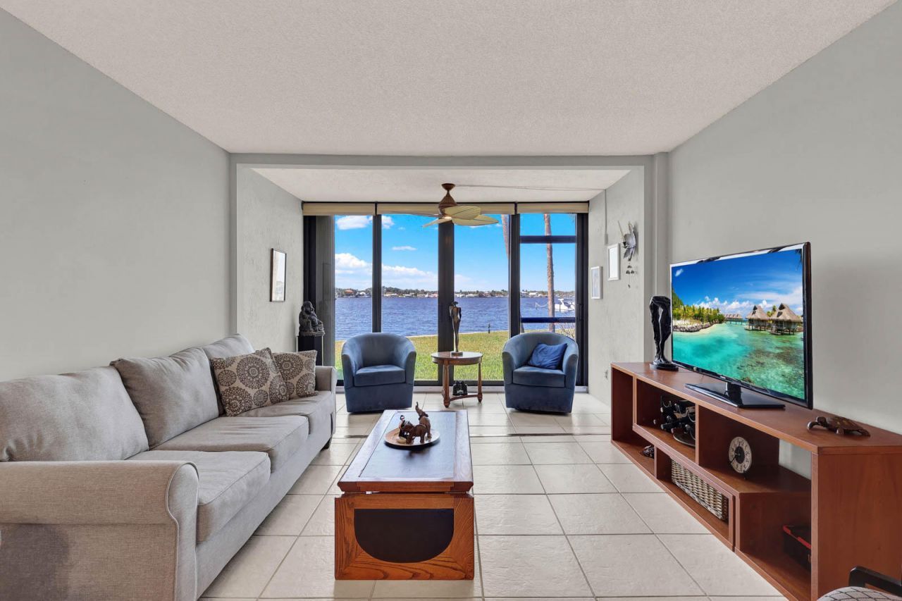 1950 SW Palm City Road, Unit 8106, Stuart, FL 34994 Photo
