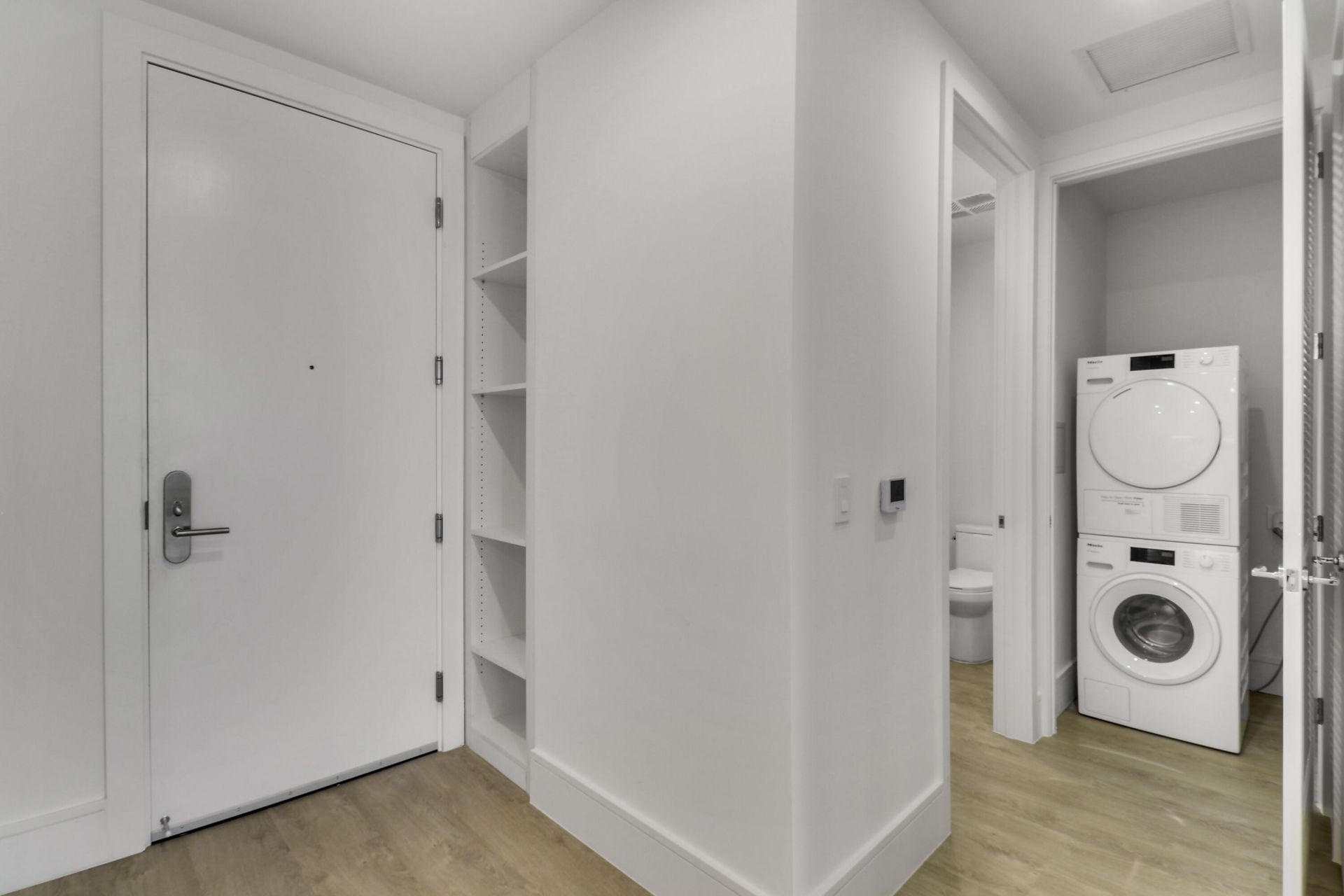 220 Lake Shore Drive, Unit 815, West Palm Beach, FL 33403 Photo
