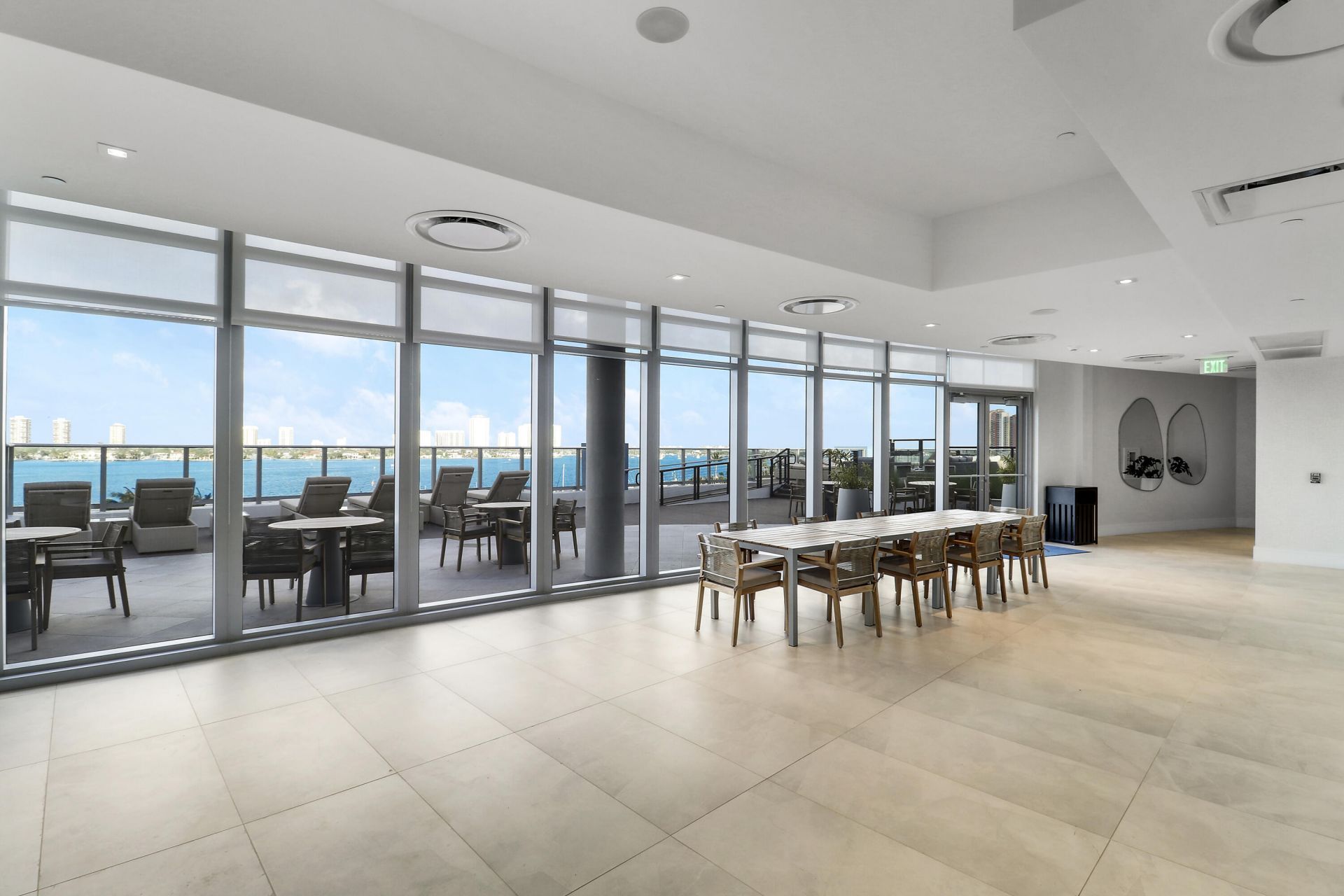 220 Lake Shore Drive, Unit 815, West Palm Beach, FL 33403 Photo