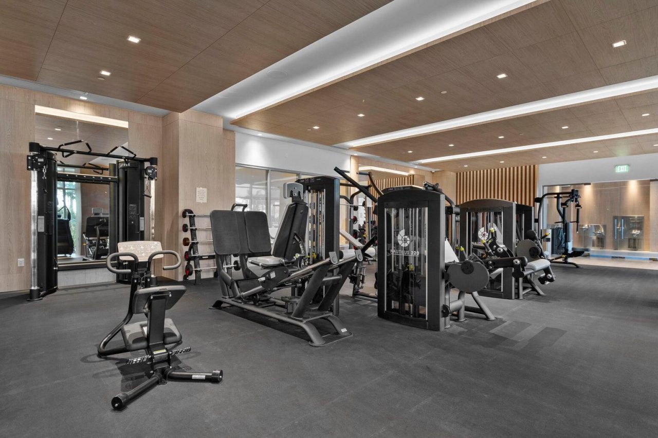 220 Lake Shore Drive, Unit 815, West Palm Beach, FL 33403 Photo