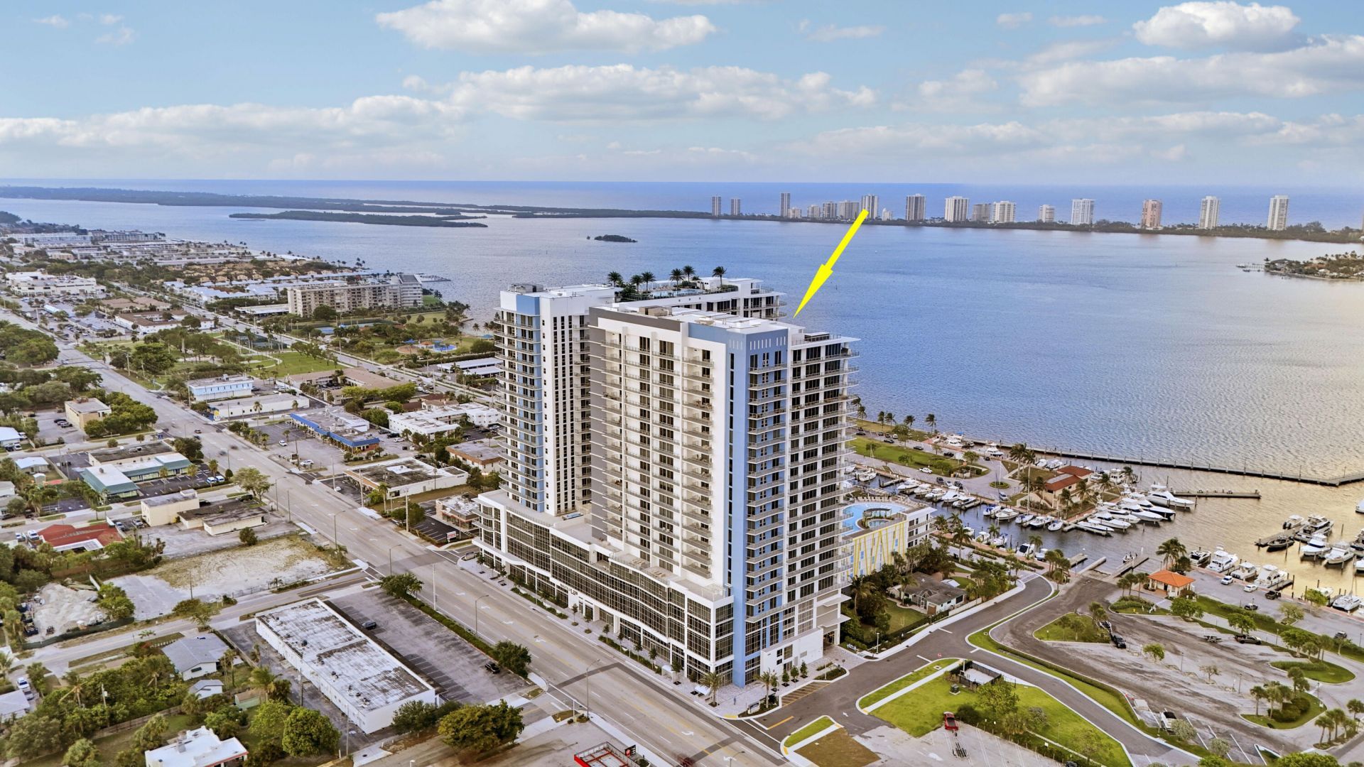 220 Lake Shore Drive, Unit 815, West Palm Beach, FL 33403 Photo