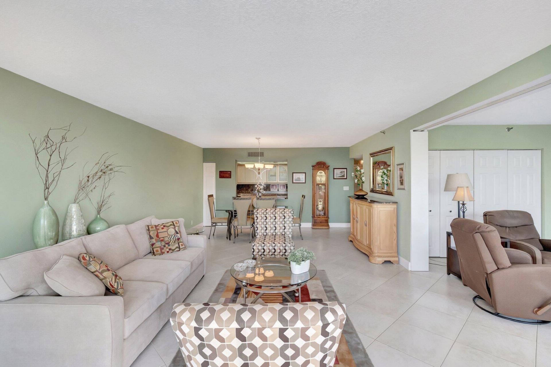 4740 S Ocean Boulevard, Unit 202, Highland Beach, FL 33487 Photo