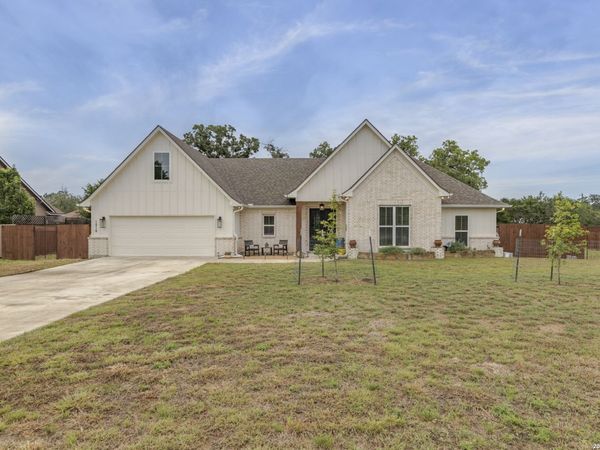 1516 KINGS RANCH RD, Bandera, TX 78003