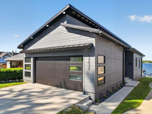 12135 Margaret Drive, Fenton, MI 48430