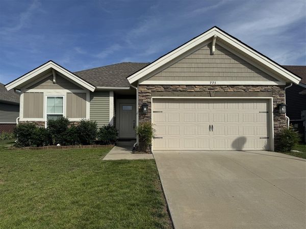 775 Kobus Street , Bowling Green, KY 42104