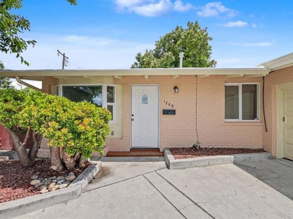 1249 Socorro Avenue, Sunnyvale, CA 94089