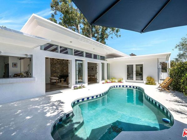 429 N Greencraig Road, Los Angeles, CA 90049
