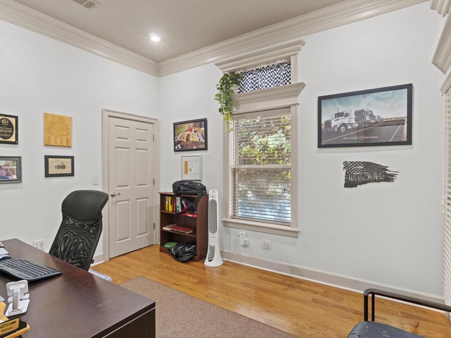 Property Image 28