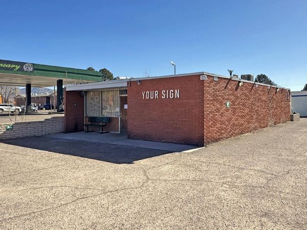 8914 Menaul Boulevard NE, Albuquerque, NM 87112