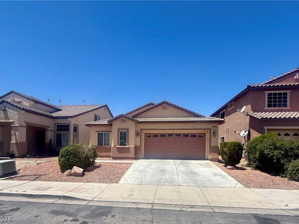 6613 McCarran Street , North Las Vegas, NV 89086