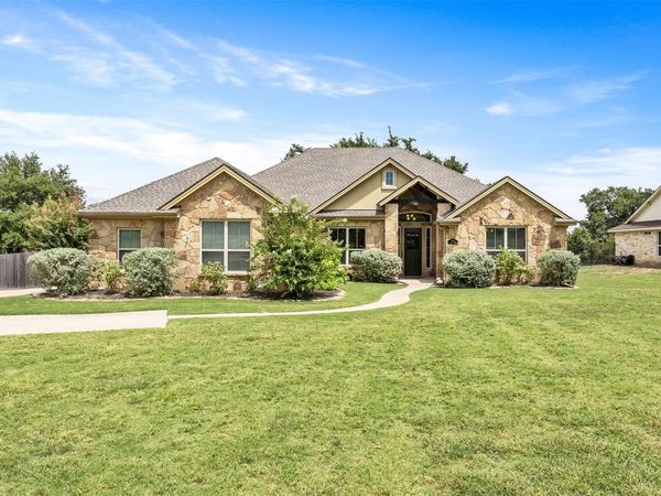 1074 Doves Landing CT, Salado, TX 76571