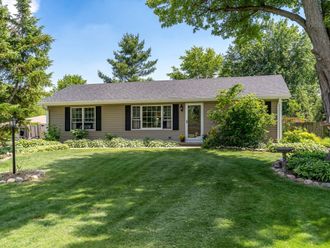 4870 FIELDING Road Rockford, IL 61102