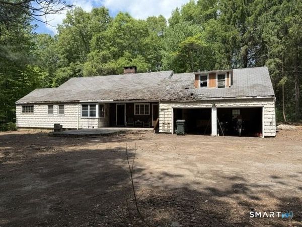 80 North , Easton, CT 06612