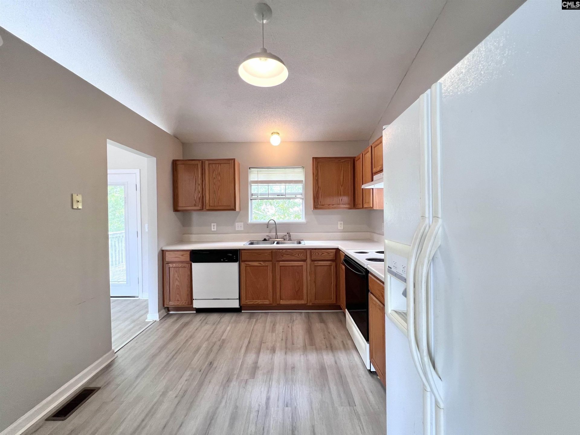 252 Cherry Grove Drive  Photo 13