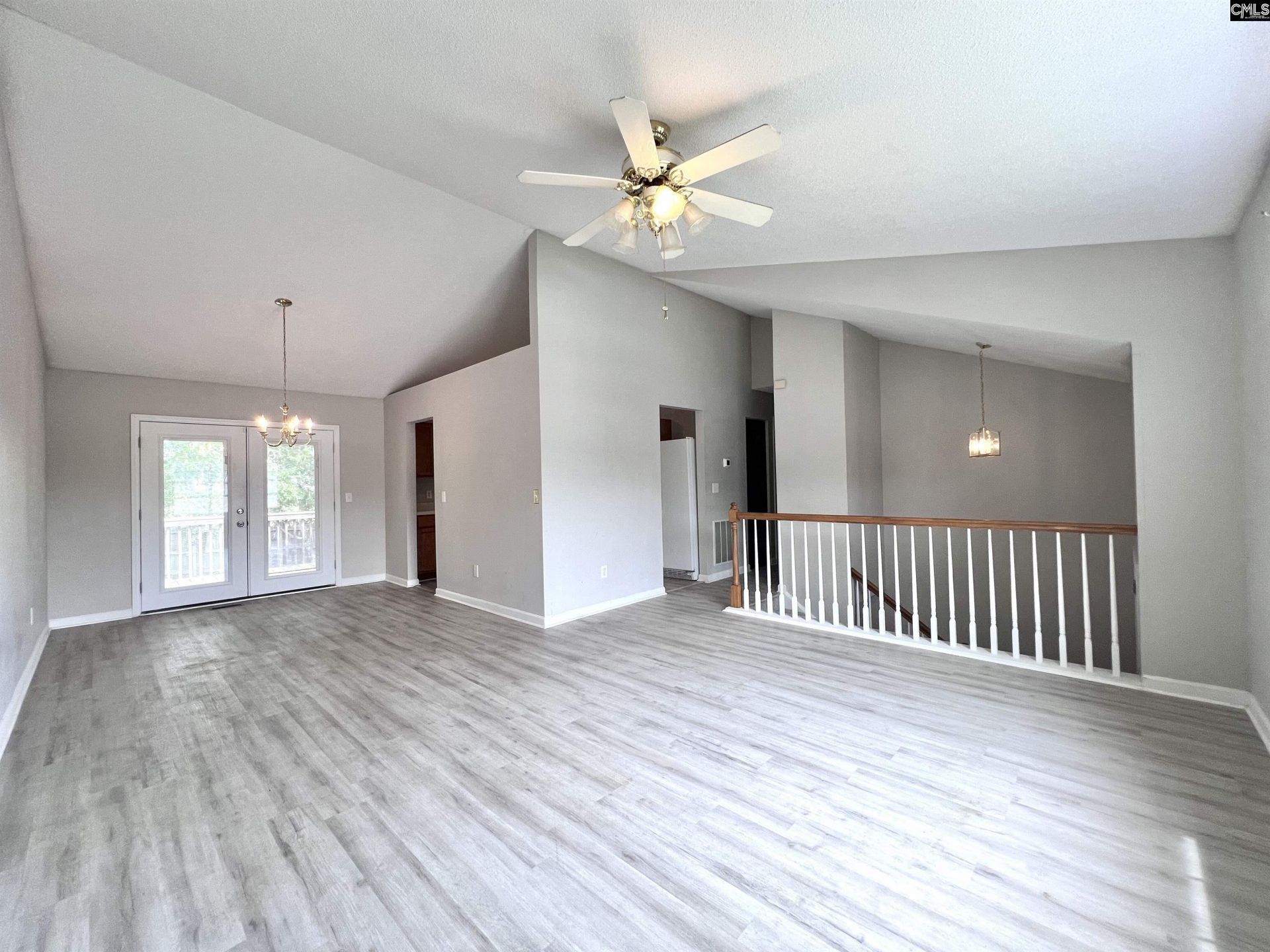 252 Cherry Grove Drive  Photo 4