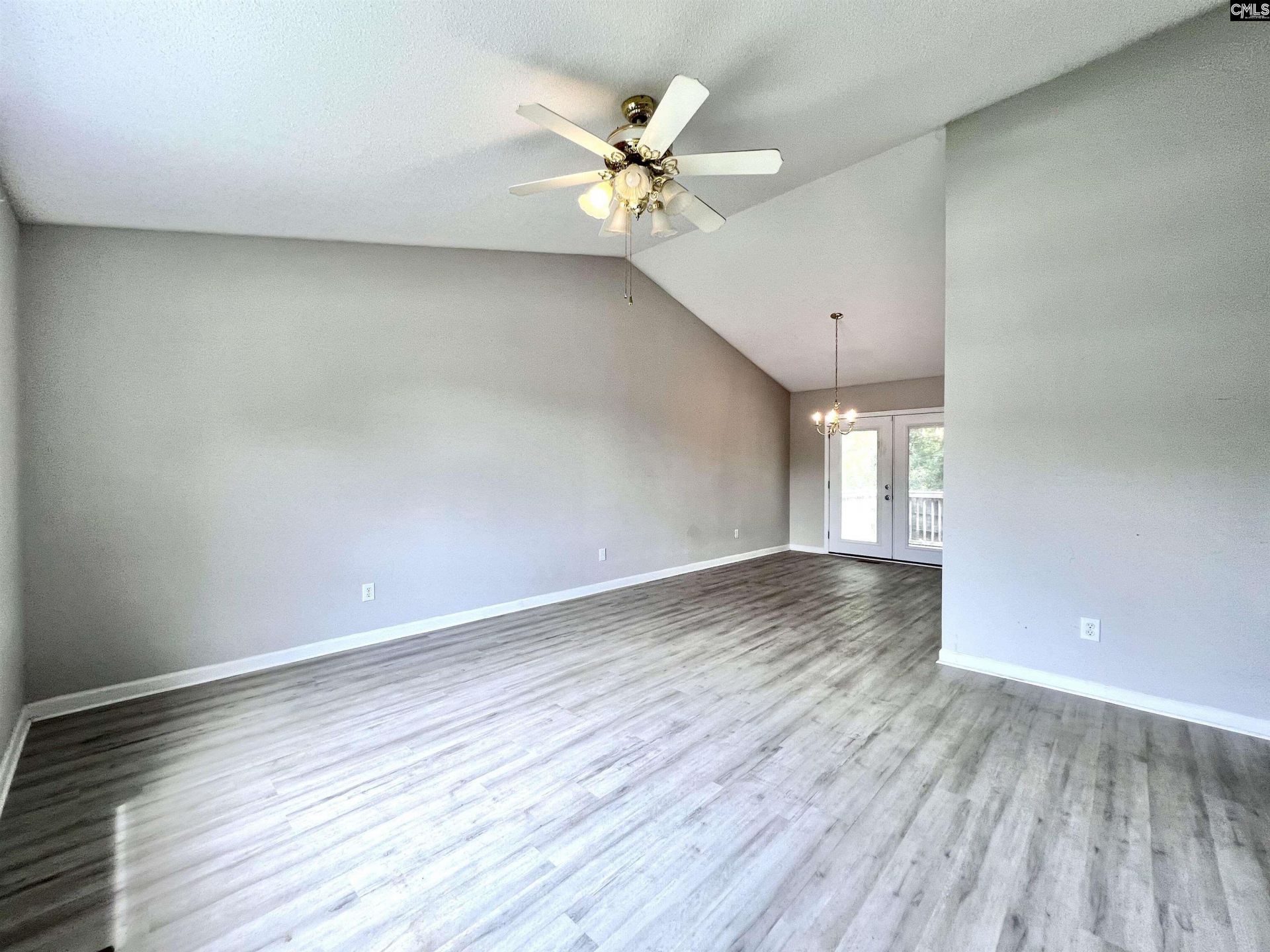 252 Cherry Grove Drive  Photo 7