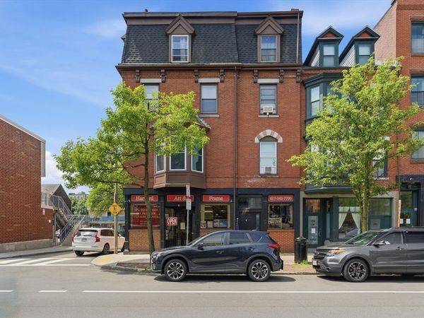250-252 Main St, Unit 3R, Boston, MA 02129