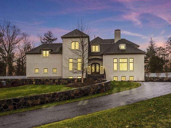 7 Schoolmaster Ln, Dedham, MA 02026