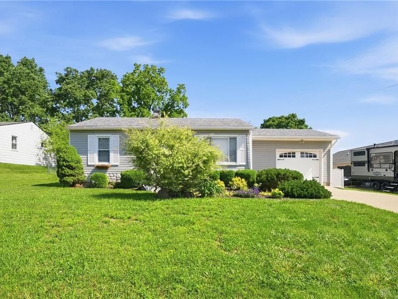 150 Fairview Drive, Carlisle, OH 45005 Photo 3
