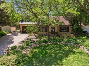 1866 Edgewater Avenue, Arden Hills, MN 55112