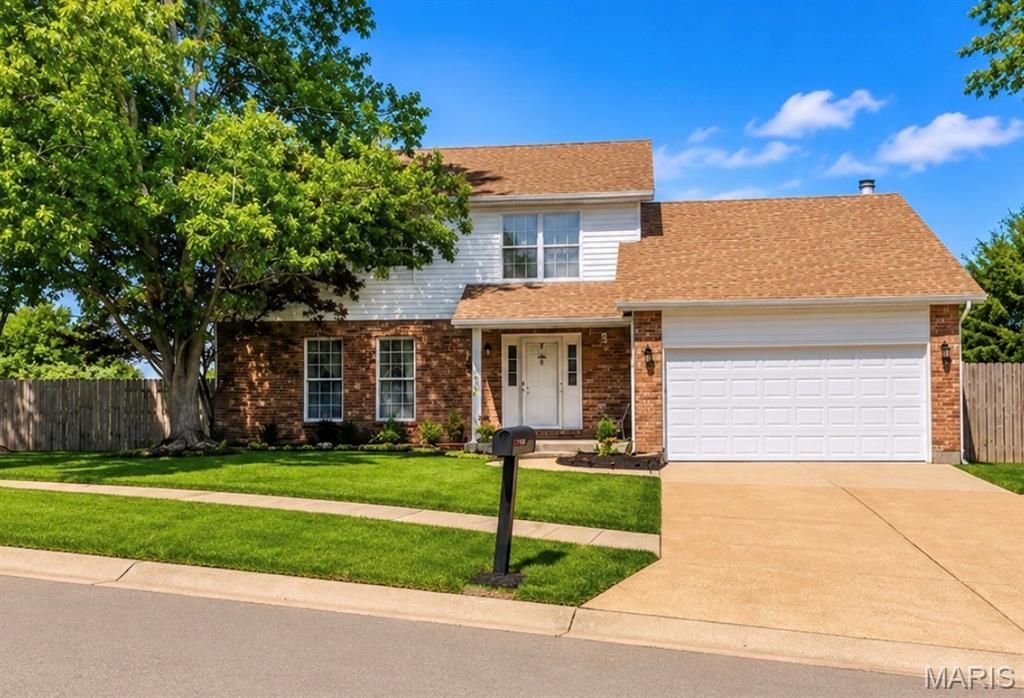 211 E Pottle Avenue , Saint Louis, MO 63129 Main Photo