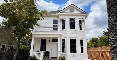 1402 51st St, Sacramento, CA 95819 Photo