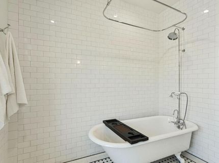 1402 51st St, Sacramento, CA 95819 Photo